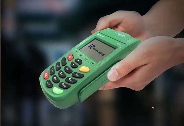 免費POS機辦理是真的嗎？警惕陷阱，避免上當！